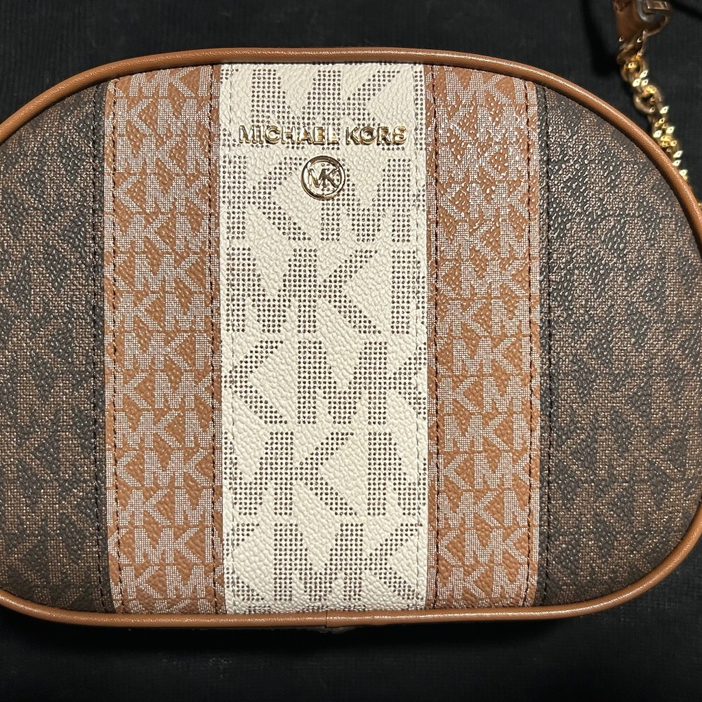 Michael Kors Bag - Picture 7 of 7
